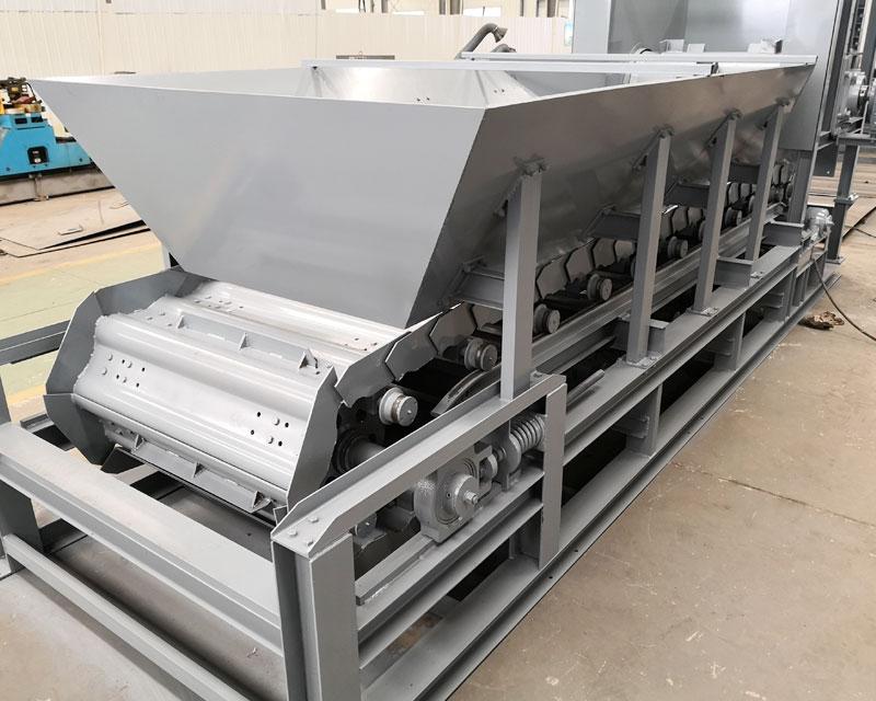 帶均料機(jī)鏈板機(jī)