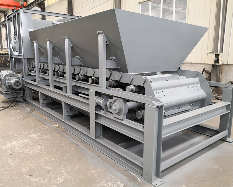 帶均料機(jī)鏈板機(jī)